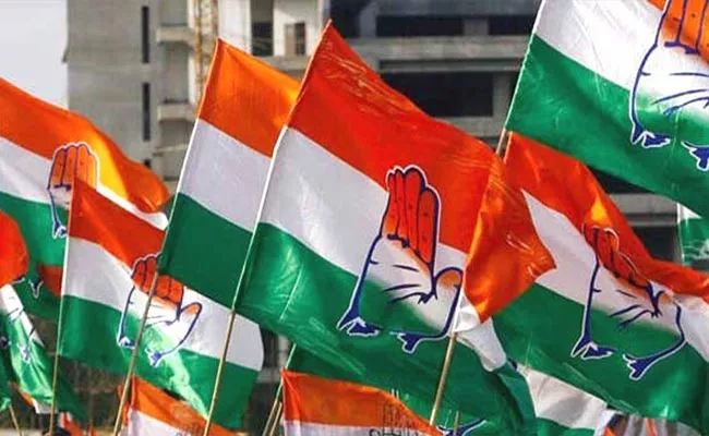 Congress Party Suspends Jharkhand MLAs Caught With Cash - Sakshi