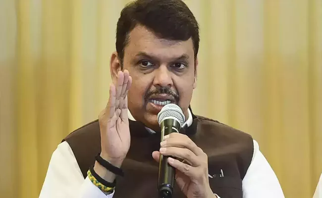 Devendra Fadnavis: Dont Agree With Governor Bhagat Singh Koshyari Remarks - Sakshi