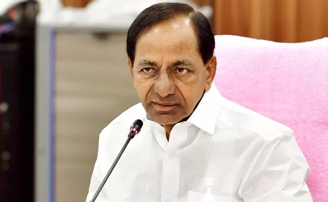 Telangana CM KCR Reached Hyderabad After Completing Delhi Tour - Sakshi