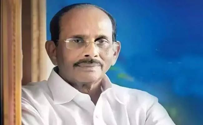 Rajamouli Father Vijayendra Prasad Studied In Kovvur High School - Sakshi