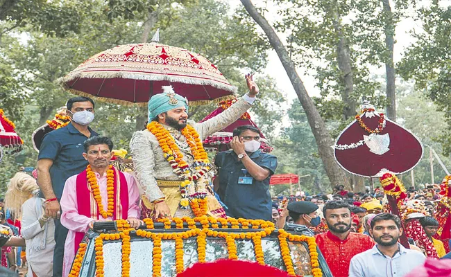 Kakatiya Descendant 22nd King Kamal Chandra Bhanj At  Warangal - Sakshi