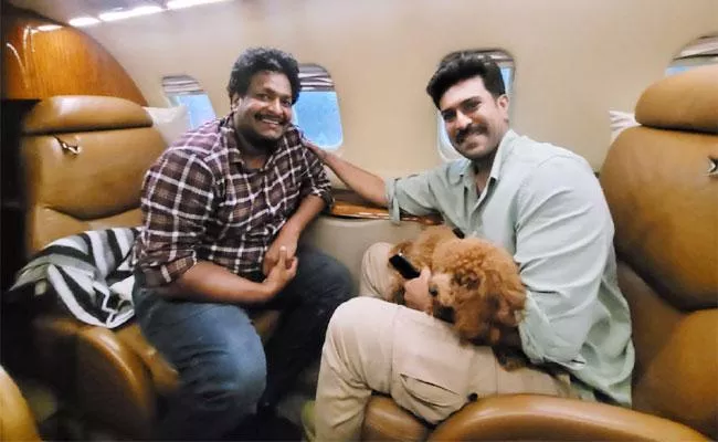 Comedian Satya Appears In Ram Charan Private Jet - Sakshi