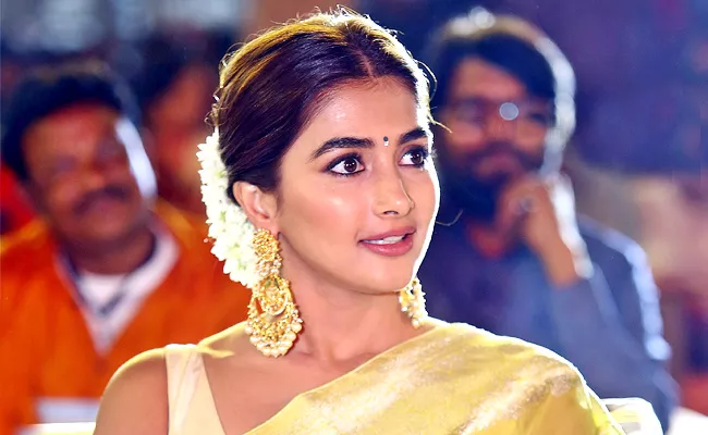 Pooja Hegde Upcoming Movies Updates - Sakshi