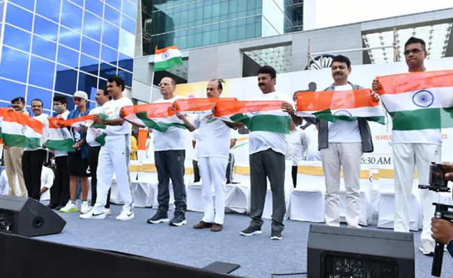 Hyderabad Police Organising 5k Run To Celebrate 75th Independance - Sakshi