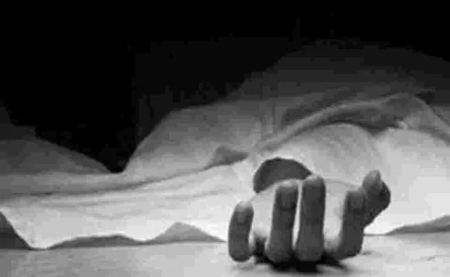 Warangal Man Jumped From Police Station And Died - Sakshi