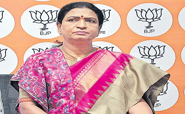 BJP Leader DK Aruna Reacts On Minister Srinivas Goud Gun Firing - Sakshi