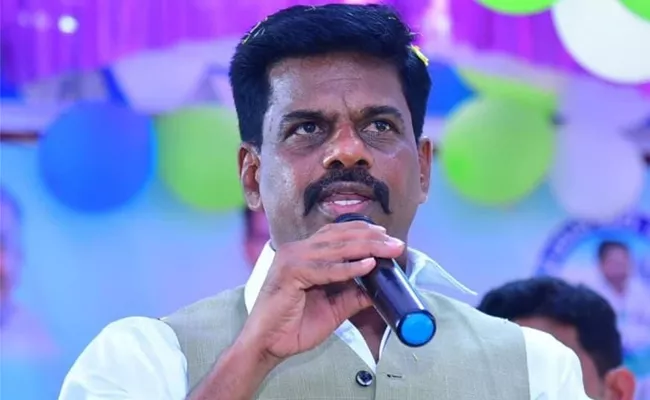 MP Gorantla Madhav Fires on Yellow Media - Sakshi