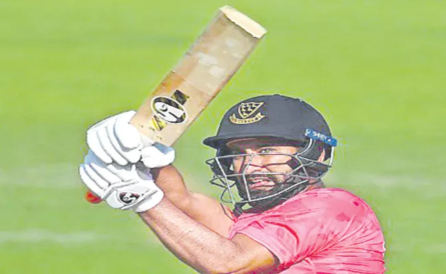 Royal London One-Day Cup:Cheteshwar Pujara hits two consecutive hundreds in Royal London One-Day Cup - Sakshi