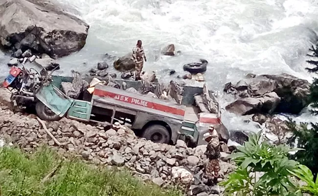 ITBP personnel Killed At Jammu Kashmir Accident - Sakshi