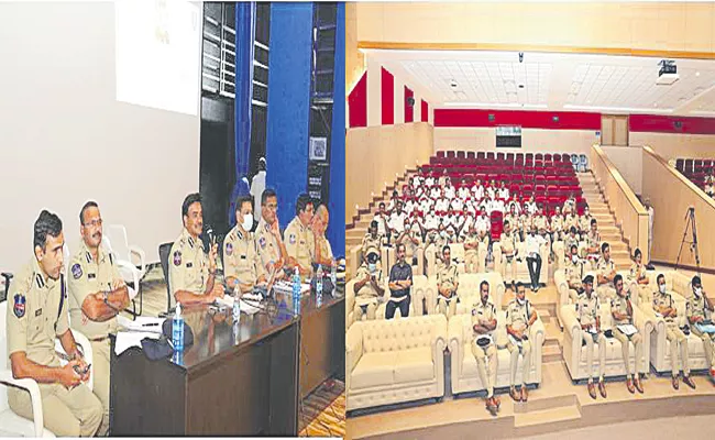 Hyderabad CP CV Anand Review on Ganesh Utsav At Integrated Command Control System - Sakshi