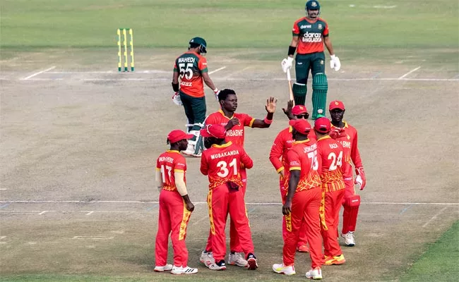 Zimbabwe Beat Bangladesh By 10 Runs In 3rd T20 And Wins Series - Sakshi