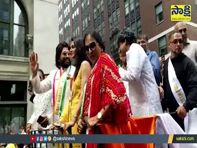 Hero Allu Arjun Honoured At India Day Parade In New York 