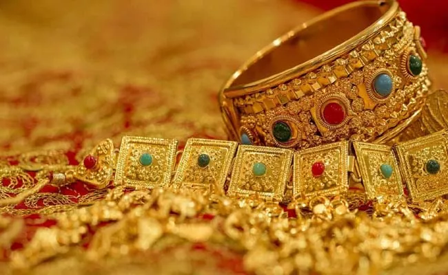 Gold imports 6 point 4pc up to usd 13 billion in April July  - Sakshi