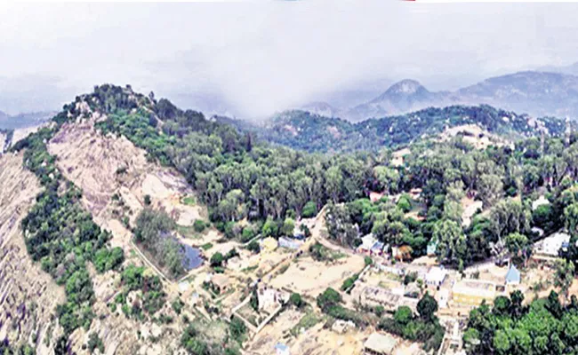 Horsley Hills, Madanapalle: Memorial for one Day Boy, George Horsley - Sakshi