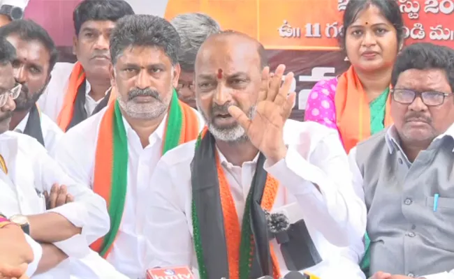 Telangana BJP President Bandi Sanjay Comments on CM KCR - Sakshi