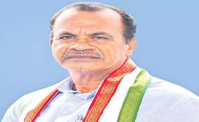 MP Komatireddy Venkat Reddy Gives Clarity Over Party Change - Sakshi