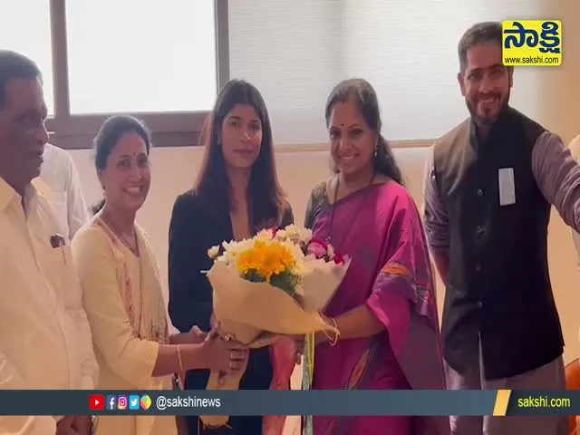 Hyderabad: Nikhat Zareen Meets MLC Kavitha