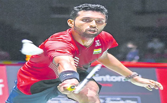 BWF World Championships 2022: Prannoy stuns World No 2 Kento Momota to enter pre-quarters - Sakshi