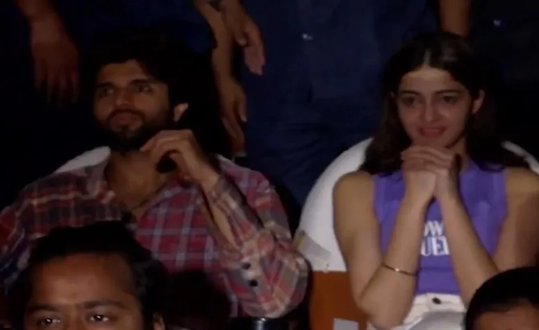 Vijay Devarakonda Watched Liger Movie With Ananya Pandey In Sudarshan Theater 