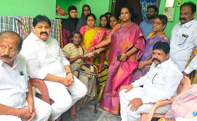 MLA Rachamallu Donates Rs Two And Half Lakhs For Artificial Leg - Sakshi