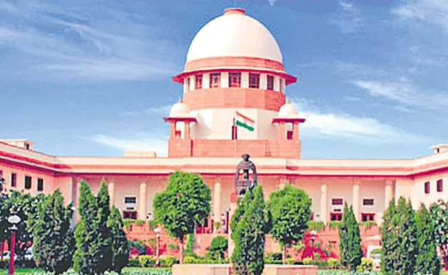 Supreme Court says no conclusive proof of Pegasus spyware - Sakshi