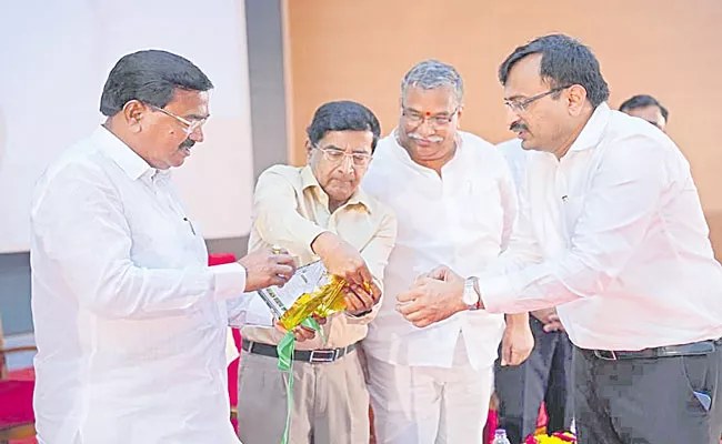 Nano Urea Is Ideal For Global Agriculture: Minister Niranjan Reddy - Sakshi