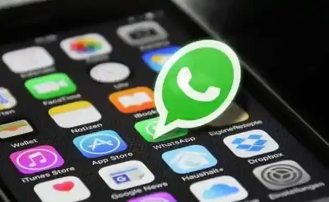 Delhi High Court Says Whatsapp Policy Puts Users In Take It Or Leave It - Sakshi