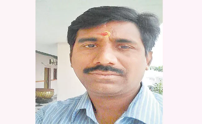 Teacher Commits Suicide Out Of Shame In Adilabad District - Sakshi