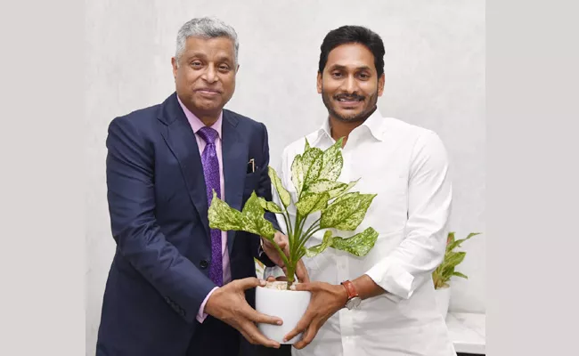 Oberoi Group President Meets CM YS Jagan - Sakshi