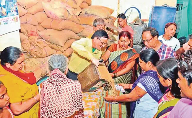 Azadi Ka Amrit Mahotsav Social Security - Sakshi