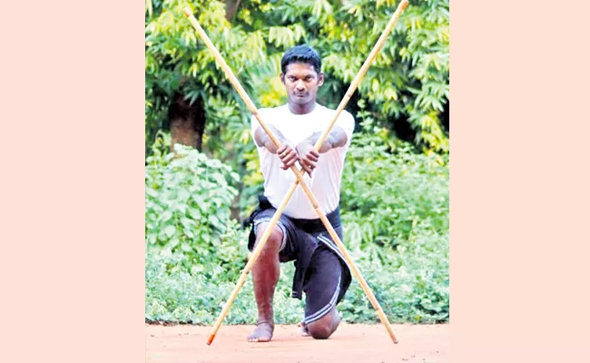 Visakhapatnam: Ex Army Man Maheswara Rao Won Medals In Stick Fight - Sakshi