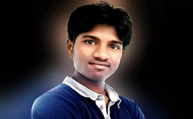 Software engineer died in road accident in Yadadri District - Sakshi