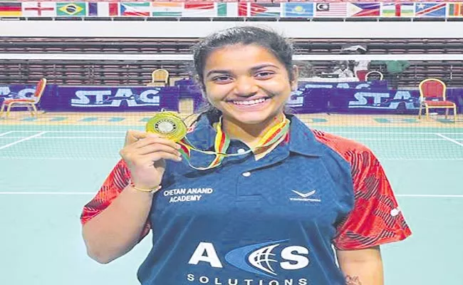 Gurazada Srivedya and purvisha ram wins womens doubls title - Sakshi