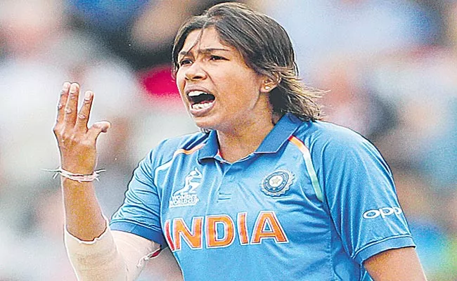 Harmanpreet Kaur Confirms Jhulan Goswami Retirement In Lords - Sakshi