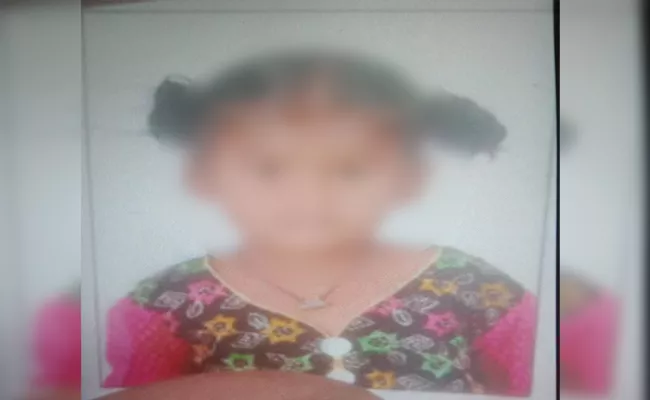 Mother Killed Daughter With Lover At Makloor Nizamabad - Sakshi