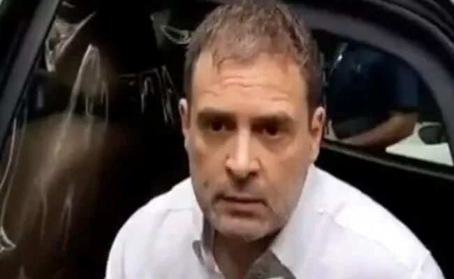 Rahul Gandhi Said Not Scared Of PM Narendra Modi On ED raids - Sakshi