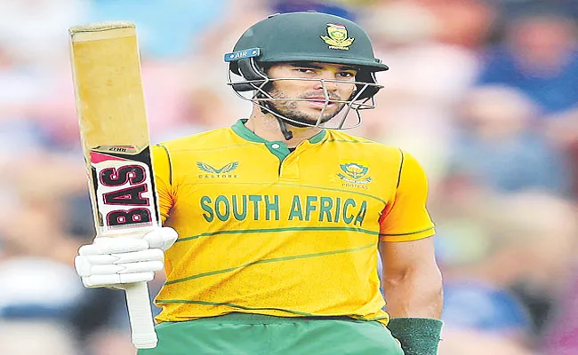 South Africa Won The First T20 Match Against Ireland By 21 Runs - Sakshi