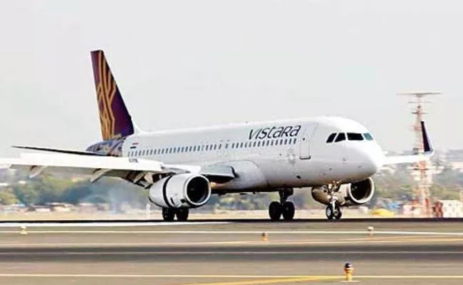 Vistara Flight Has Emergency Landing In Varanasi After Bird Hit - Sakshi