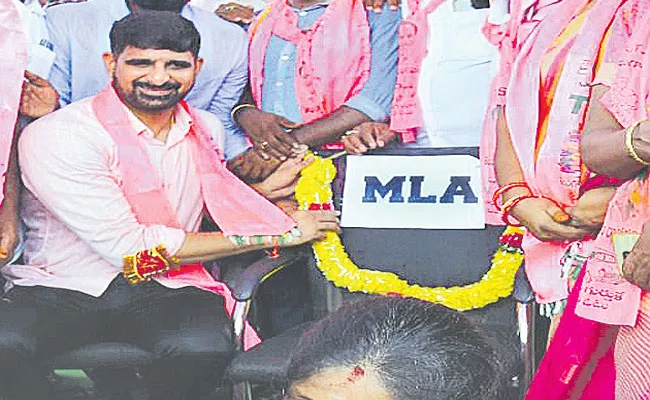 Telangana: MLC Padi Kaushik Reddy Slams On Etela Rajender - Sakshi