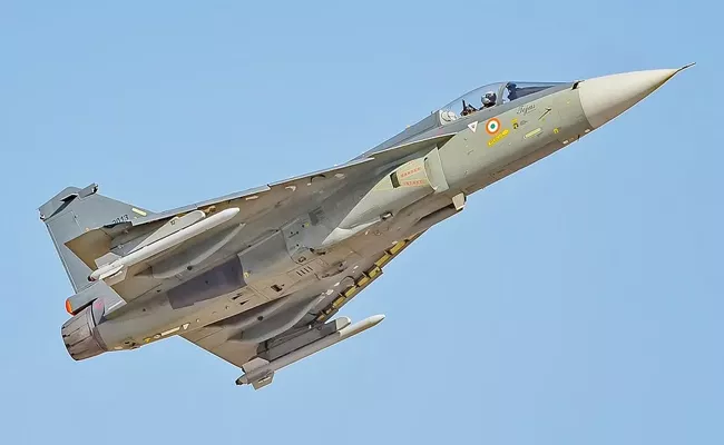 US, Australia among 6 countries interested in Tejas - Sakshi