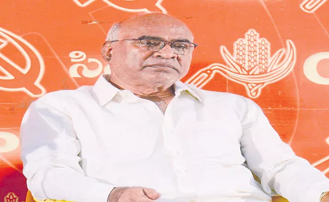 CPI Leader Chada Venkat Reddy Demands To Cut Off GST On Handlooms - Sakshi