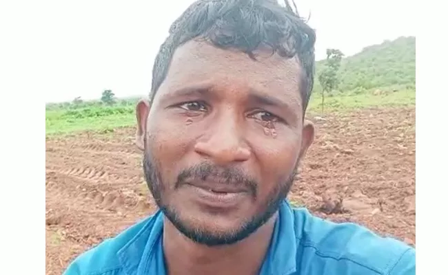 Farmer Attempted Suicide While Taking Selfie Video In Medak District - Sakshi