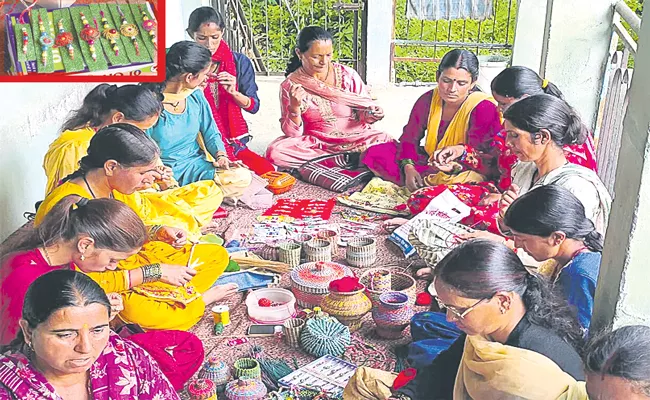 Himachal women make rakhis out of pine tree leafs - Sakshi