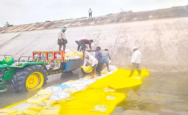 Nagarjuna Sagar Project Left Canal Repair Works started - Sakshi