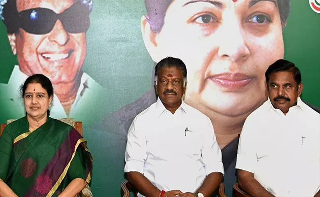 Sasikala Visit To Salem For Support Edappadi Palanisamy - Sakshi