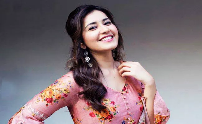 Rashi Khanna Heads To Manali For Yodha Shoot - Sakshi