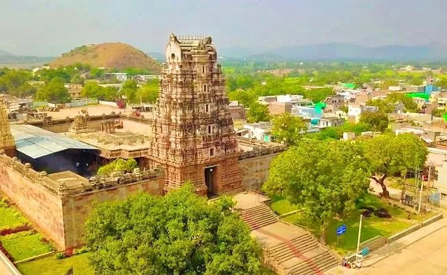 Vontimitta Kodanda Rama Swamy Temple Hundi Income in August 2022 - Sakshi