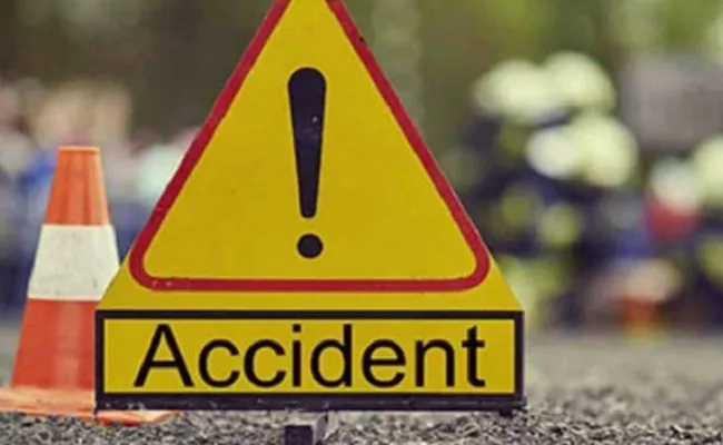 Road Accident At Tirumala Ghat Road - Sakshi