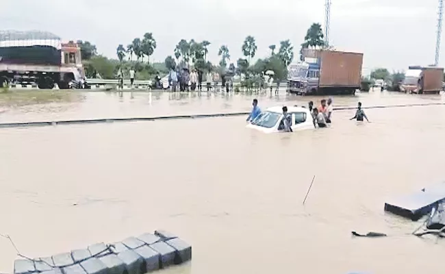 Huge Rainfall At Sikkolu And Visakhapatnam Andhra Pradesh - Sakshi