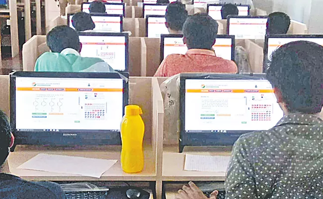 Telangana: More Computer Science Seats In Engineering - Sakshi